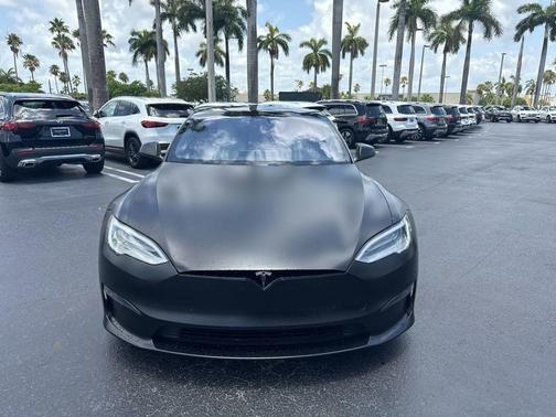 2022 Tesla Model S Base