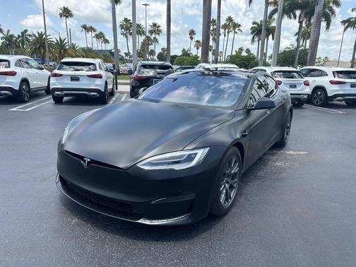 2022 Tesla Model S Base