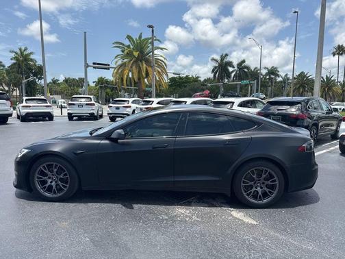 2022 Tesla Model S Base