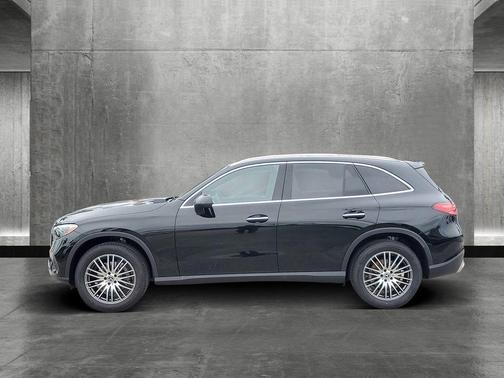 2025 Mercedes-Benz GLC 300 Base