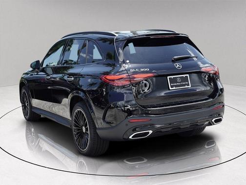 2026 Mercedes-Benz GLC 300 Base