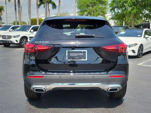 2025 Mercedes-Benz GLA 250 Base