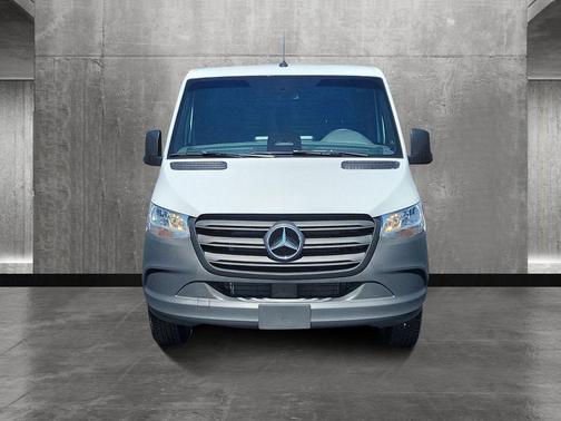 2025 Mercedes-Benz Sprinter 2500 Standard Roof