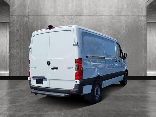 2025 Mercedes-Benz Sprinter 2500 Standard Roof