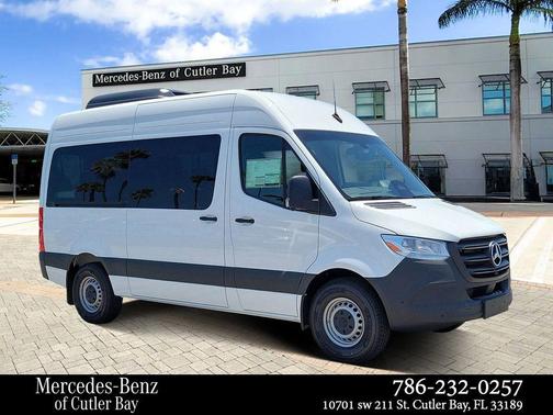 2025 Mercedes-Benz Sprinter 2500 144 WB Standard Roof Passenger
