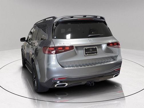 2026 Mercedes-Benz GLS 450 