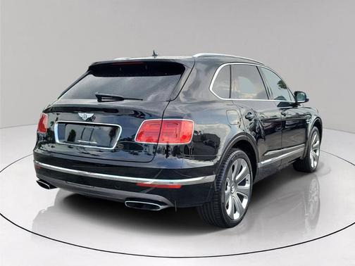 Black 2018 Bentley Bentayga W12