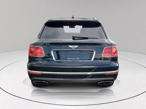 Black 2018 Bentley Bentayga W12