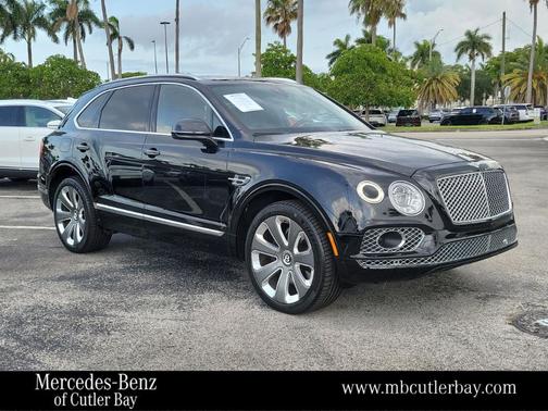 Black 2018 Bentley Bentayga