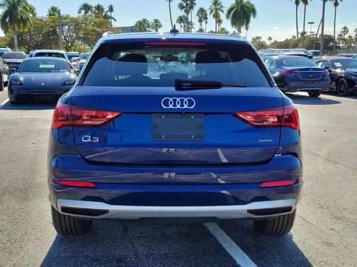 2022 Audi Q3 40 Premium
