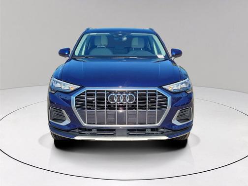2022 Audi Q3 40 Premium