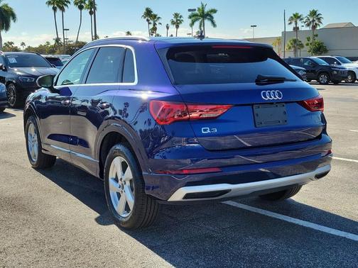 2022 Audi Q3 40 Premium