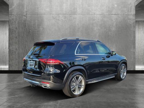 2022 Mercedes-Benz GLE 350 Base