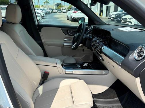 2025 Mercedes-Benz GLB 250 Base 4MATIC