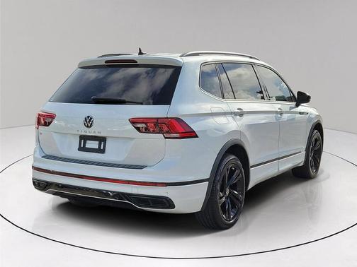 Opal White Pearl Effect 2023 Volkswagen Tiguan 2.0T SE R-Line Black
