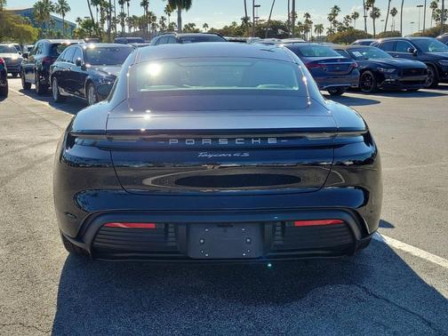 2023 Porsche Taycan 4S