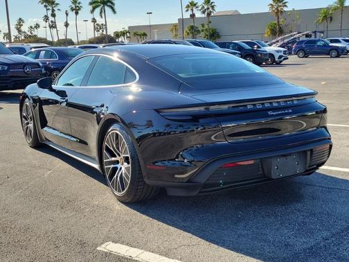2023 Porsche Taycan 4S