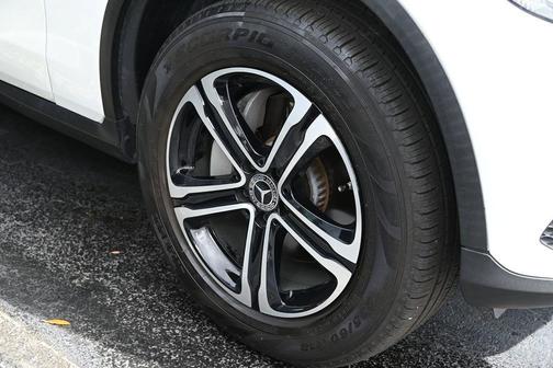 2019 Mercedes-Benz GLC 300 Base 4MATIC