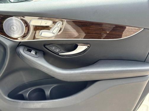 2016 Mercedes-Benz GLC-Class GLC 300 4MATIC
