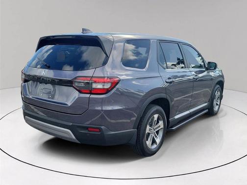 2023 Honda Pilot EX-L 8-Passenger