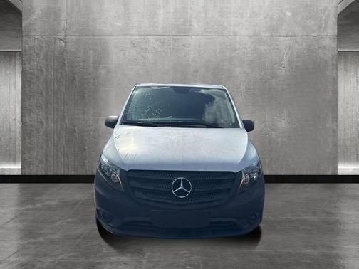 2022 Mercedes-Benz Metris Base