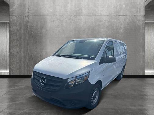 2022 Mercedes-Benz Metris Base