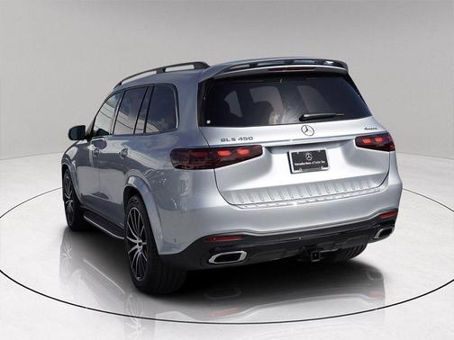 2026 Mercedes-Benz GLS 450