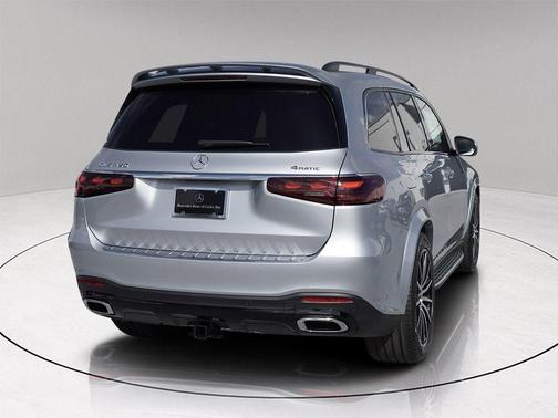 2026 Mercedes-Benz GLS 450