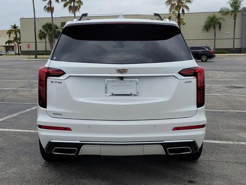 2021 Cadillac XT6 Premium Luxury FWD