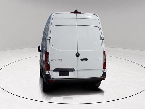 2025 Mercedes-Benz Sprinter 2500 Standard Roof