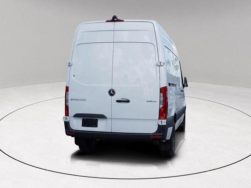2025 Mercedes-Benz Sprinter 2500 Standard Roof