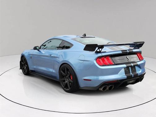 2022 Ford Shelby GT500 Base