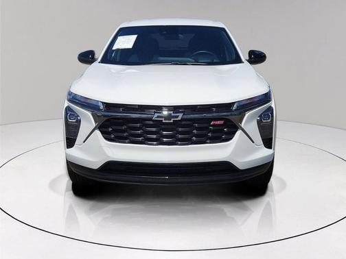 Summit White 2024 Chevrolet Trax 1RS