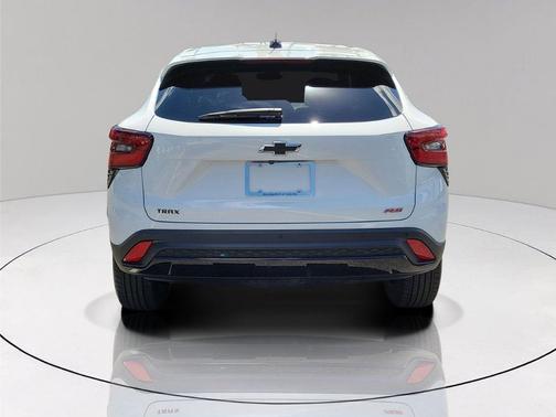 Summit White 2024 Chevrolet Trax 1RS