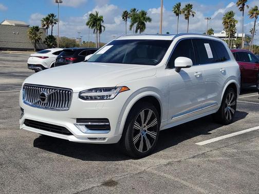 2023 Volvo XC90 B6 Ultimate 7-Seater