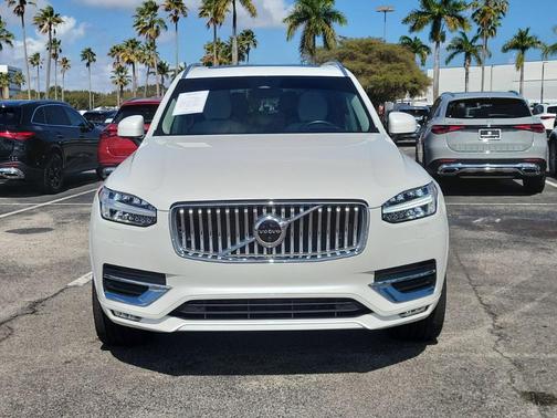 2023 Volvo XC90 B6 Ultimate 7-Seater