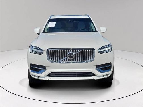 2023 Volvo XC90 B6 Ultimate 7-Seater