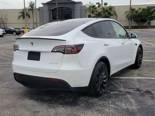 2022 Tesla Model Y Performance
