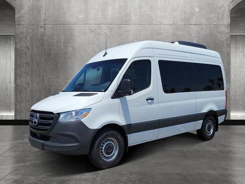 2025 Mercedes-Benz Sprinter 2500 144 WB Standard Roof Passenger