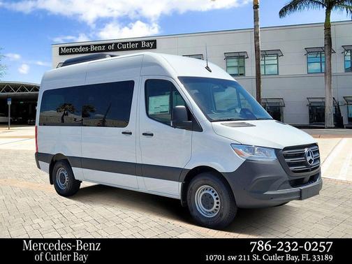 2025 Mercedes-Benz Sprinter 2500 144 WB Standard Roof Passenger