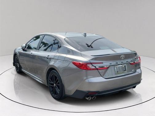 Metal 2025 Toyota Camry SE