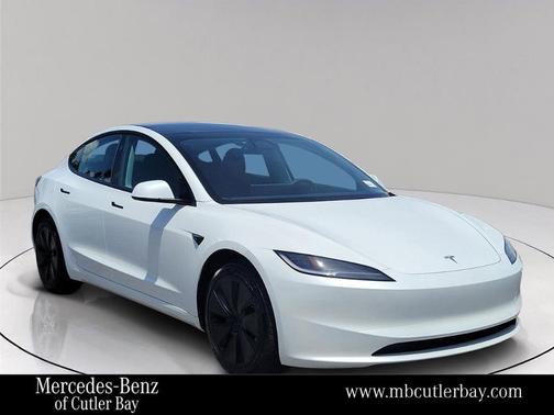 White 2024 Tesla Model 3 Base