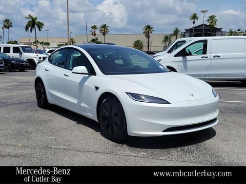 White 2024 Tesla Model 3 Base