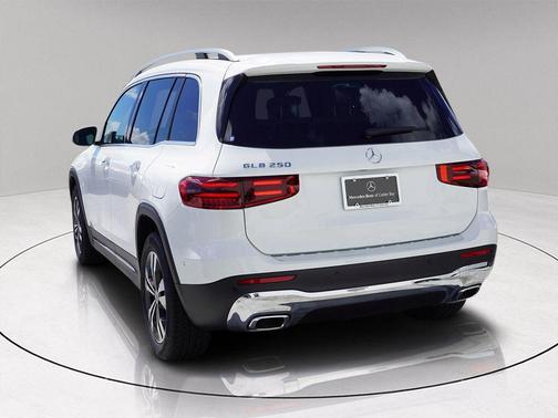2025 Mercedes-Benz GLB 250 Base