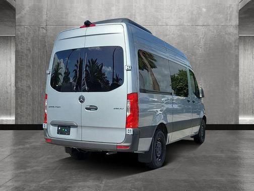 2025 Mercedes-Benz Sprinter 2500 144 WB Standard Roof Passenger