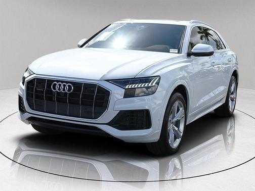 2023 Audi Q8 55 Premium Plus
