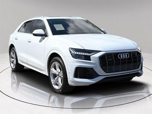 2023 Audi Q8 55 Premium Plus