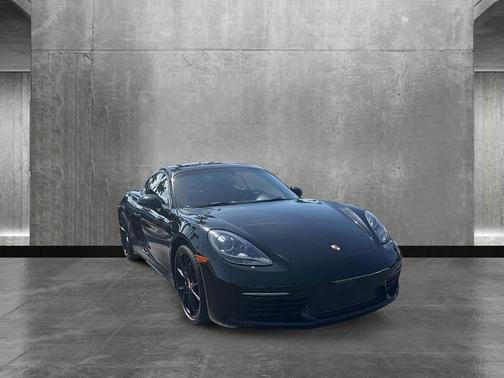 2017 Porsche 718 Cayman Base