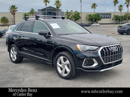 Mythos Black Metallic 2020 Audi Q3 45 Premium