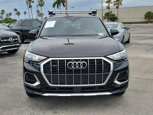 Mythos Black Metallic 2020 Audi Q3 45 Premium
